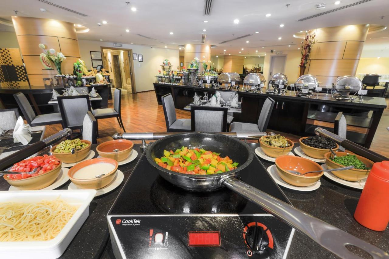 Elaf Al Mashaer Hotel Makkah Mekka Kültér fotó The hotel's restaurant